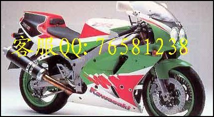 川崎ZXR750摩托车